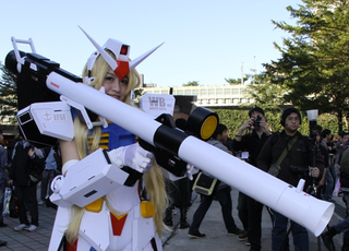 Illustration for article titled Behold, the Awesome Queen of Gundam Cosplay